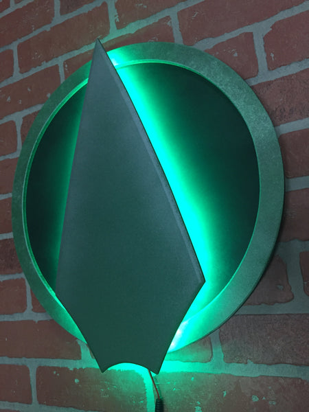 Justice League CW Green Arrow Oliver Queen Emerald Archer Illuminated Neon LED Superhero light Up Logo for Mancave or Child's Room