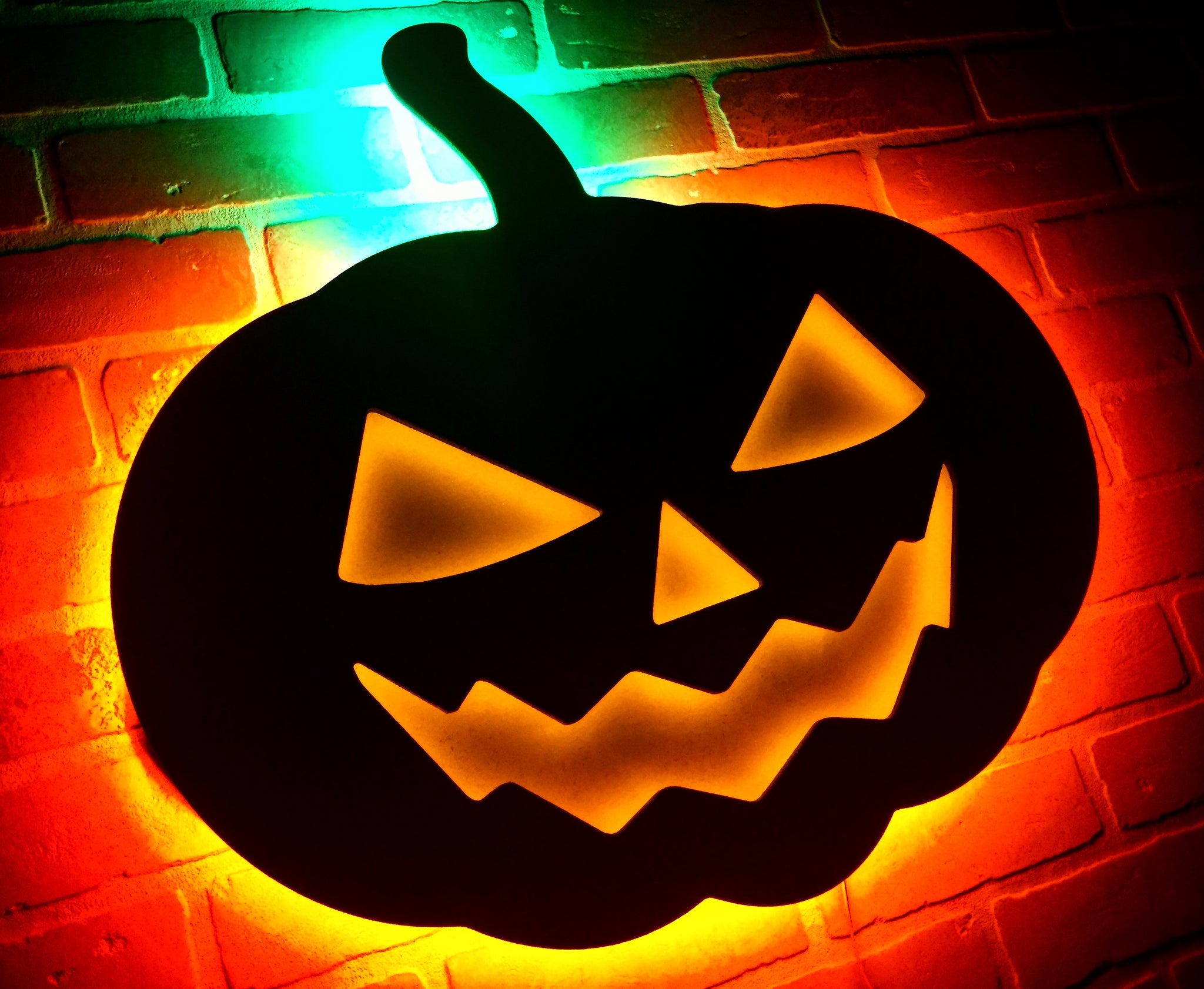 Illuminated LED Halloween Pumpkin Jack-O-Lantern Wall Art Decor