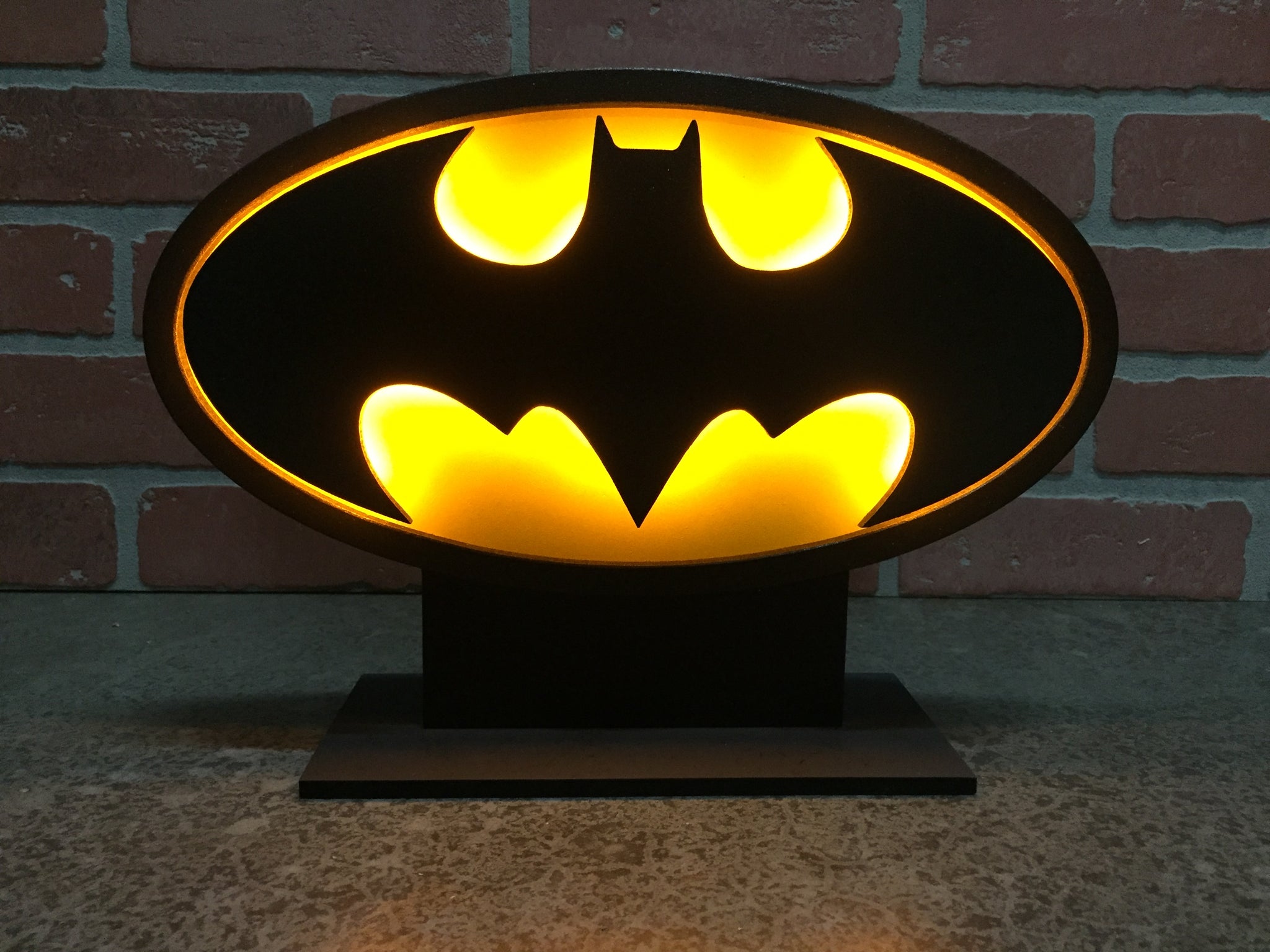 NEW!!! Classic Batman Illuminated LED Comic book Superhero Table/Desktop Self Standing Logo Night Light for Mancave or Child's Bedroom