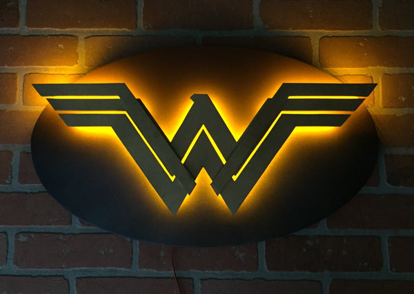 Justice League NEW Wonder Woman Superhero LED Light Up Night Light Neon Illuminated Logo Wall Art!!